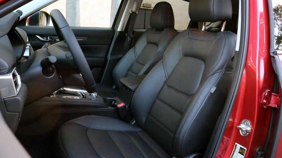 Интерьер Mazda CX-5 2017 года  (NA) (фото 41 из 59)